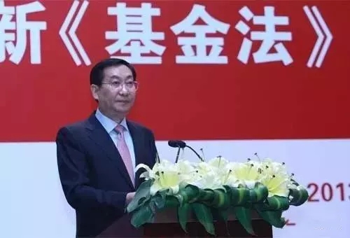 私募們注意！中基協發警告：“堪稱神話”等詞存誤導